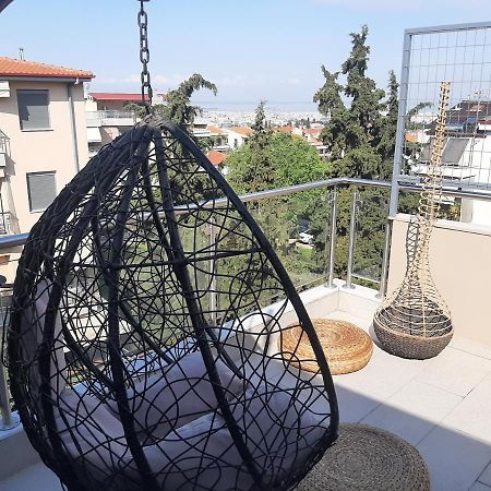 Όμορφο Διαμέρισμα- Σοφίτα Με Υπέροχη Θεα Saloniki Zewnętrze zdjęcie